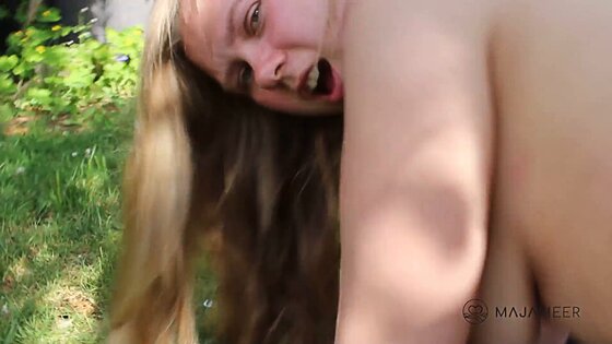 outdoor hot girls tagged