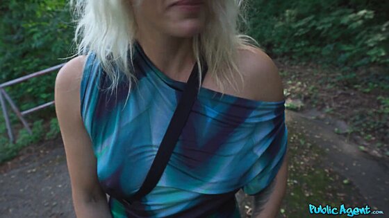 outdoors xnxx public agent cum